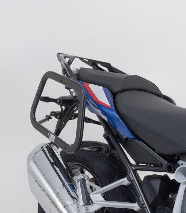 Seitenkoffer mit Träger TRAX ADV Silber 45 L BMW R 1200 R/RS (14-18), R 1250 R (18-19), R 1250 RS (18-22) SW-MOTECH KFT.07.573.7
