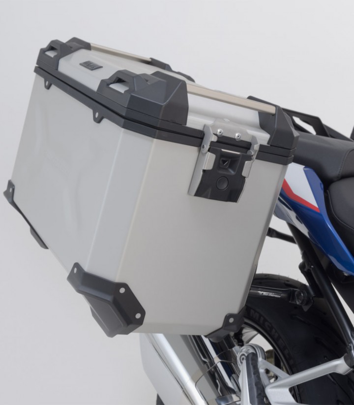 Seitenkoffer mit Träger TRAX ADV Silber 45 L BMW R 1200 R/RS (14-18), R 1250 R (18-19), R 1250 RS (18-22) SW-MOTECH KFT.07.573.7