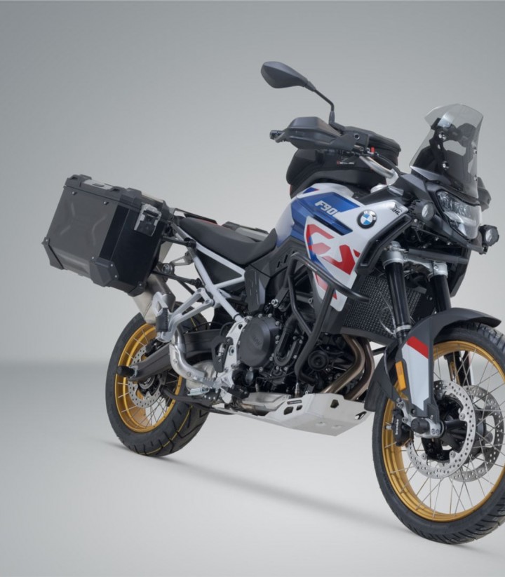 Seitenkoffer mit Träger TRAX ADV Schwarz 45/37 L BMW F 900 GS (23) SW-MOTECH KFT.07.602.70000/B