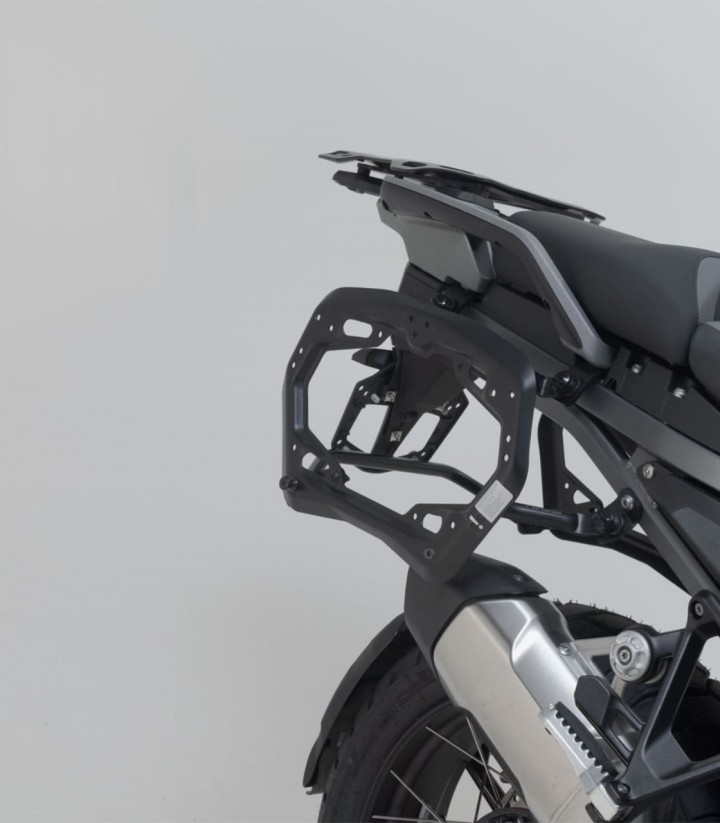 Seitenkoffer mit Träger TRAX ADV Silber 45 L BMW R 1300 GS Adventure (24) SW-MOTECH KFT.07.976.70100/S