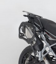 Maletas Laterales con Soporte TRAX ADV Negras 45/37 L Triumph Tiger 900 Alpine/Desert (25), GT/GT Pro/Rally Pro (23) SW-MOTEC...
