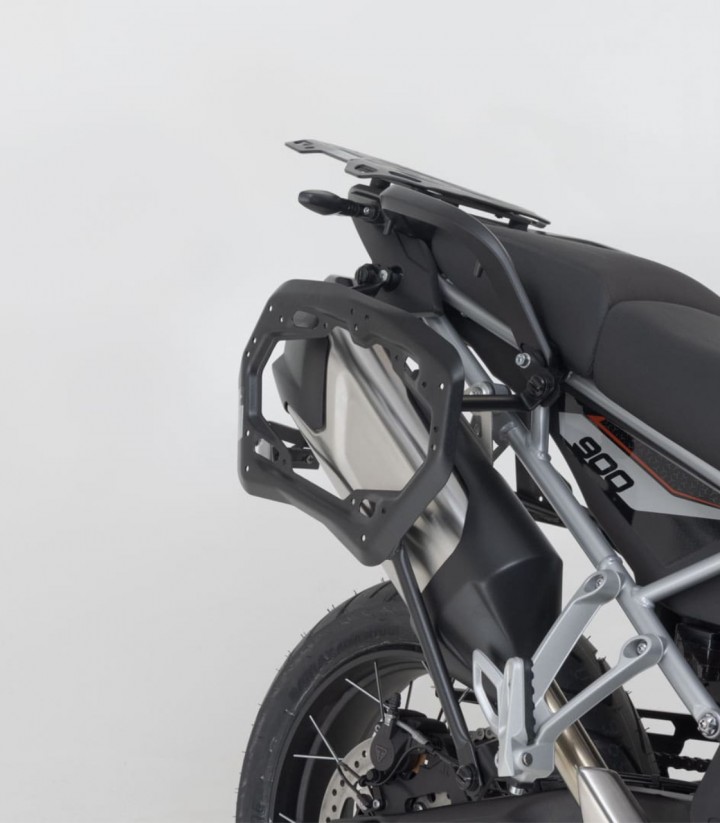 Seitenkoffer mit Träger TRAX ADV Silber 45/37 L Triumph Tiger 900 Alpine/Desert Edition (25), GT/Rally Pro (23) SW-MOTECH KFT.11