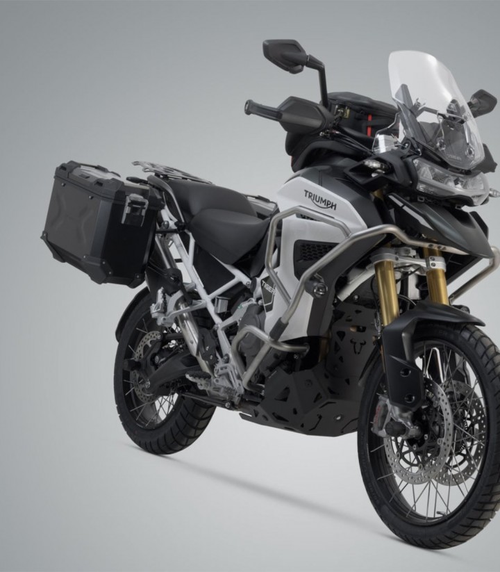 Seitenkoffer mit Träger TRAX ADV Schwarz 45/37 L Triumph Tiger 1200 GT/Rally Explorer (22) SW-MOTECH KFT.11.905.70102/B