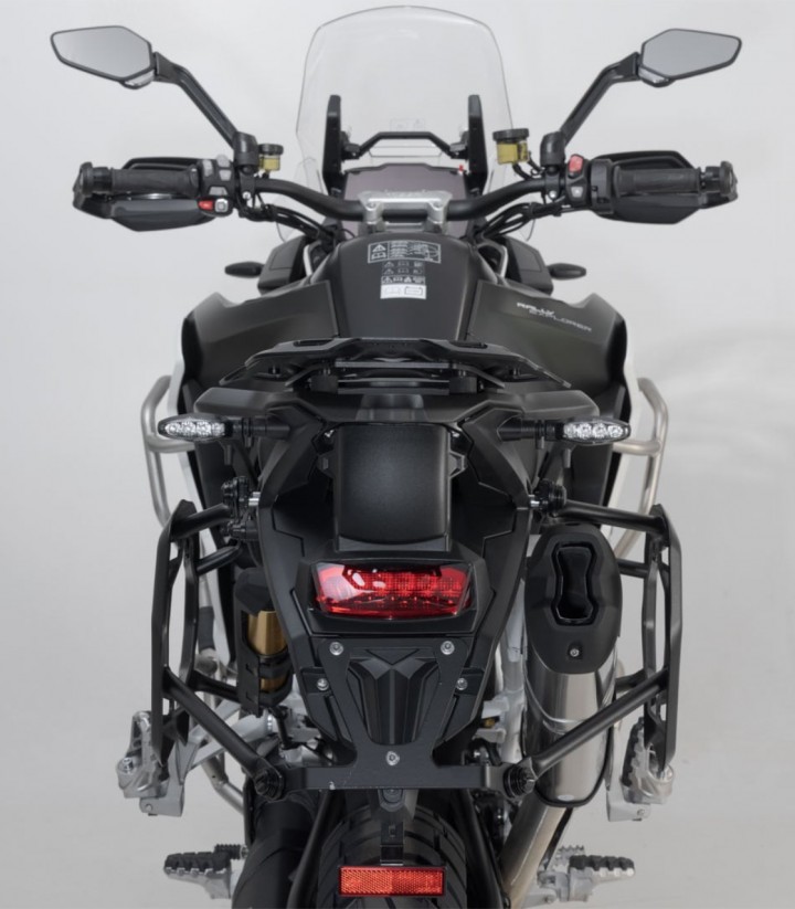 Seitenkoffer mit Träger TRAX ADV Silber 45/37 L Triumph Tiger 1200 GT/Rally Explorer (22) SW-MOTECH KFT.11.905.70102/S