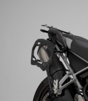 Maletas Laterales con Soporte TRAX ADV Plateadas 45/37 L Triumph Tiger 900 (19-23) SW-MOTECH KFT.11.953.70002/S KFT.11.953.70...
