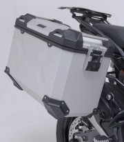 Maletas Laterales con Soporte TRAX ADV Plateadas 45 L Ducati Multistrada V4 (20-24) SW-MOTECH KFT.22.822.70102/S KFT.22.822.7...