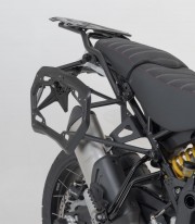 Maletas Laterales con Soporte TRAX ADV Negras 45/37 L Ducati DesertX (22-25) SW-MOTECH KFT.22.995.70000/B KFT.22.995.70000/B