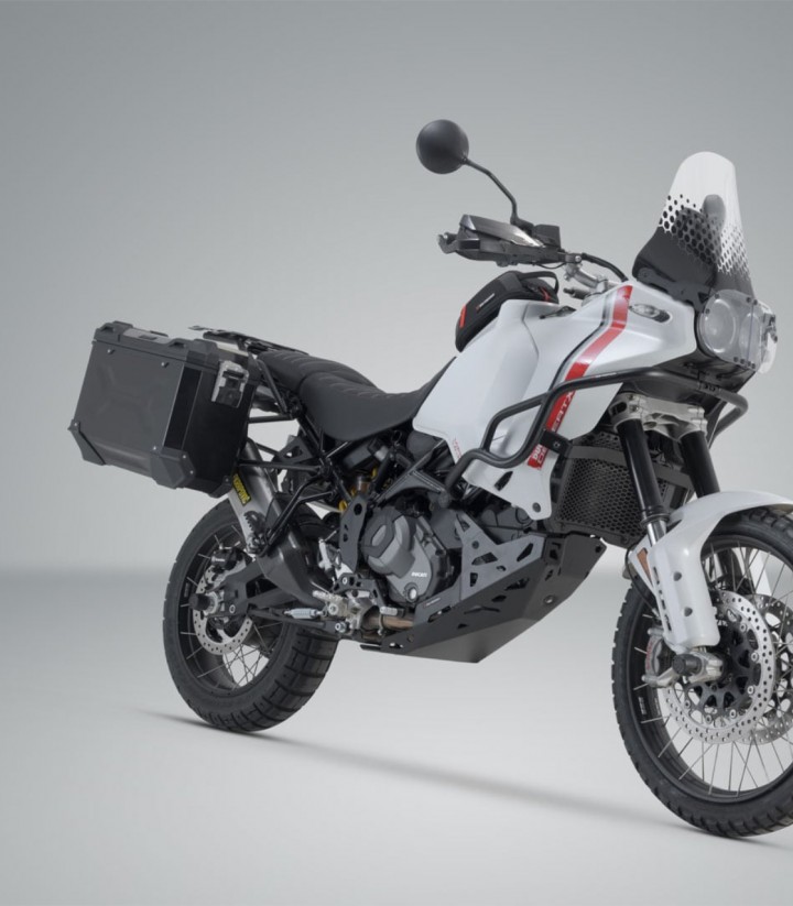 Maletas Laterales con Soporte TRAX ADV Negras 45/37 L Ducati DesertX (22-25) SW-MOTECH KFT.22.995.70000/B KFT.22.995.70000/B