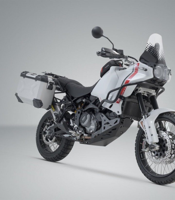Maletas Laterales con Soporte TRAX ADV Plateadas 45/37 L Ducati DesertX (22-25) SW-MOTECH KFT.22.995.70000/S KFT.22.995.70000/S