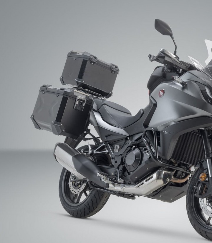 Pack Maletas Laterales + Baúl 38 L TRAX ADV en Negro + Soportes Honda NT1100A / NT1100D (DCT) (21, 24), NT1100DE (DCT+ES) (24) S