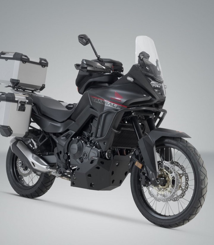 Pack Maletas Laterales + Baúl 38 L TRAX ADV en Plateado + Soportes Honda XL750 Transalp (22-24) / E-Clutch (25) SW-MOTECH ADV.01