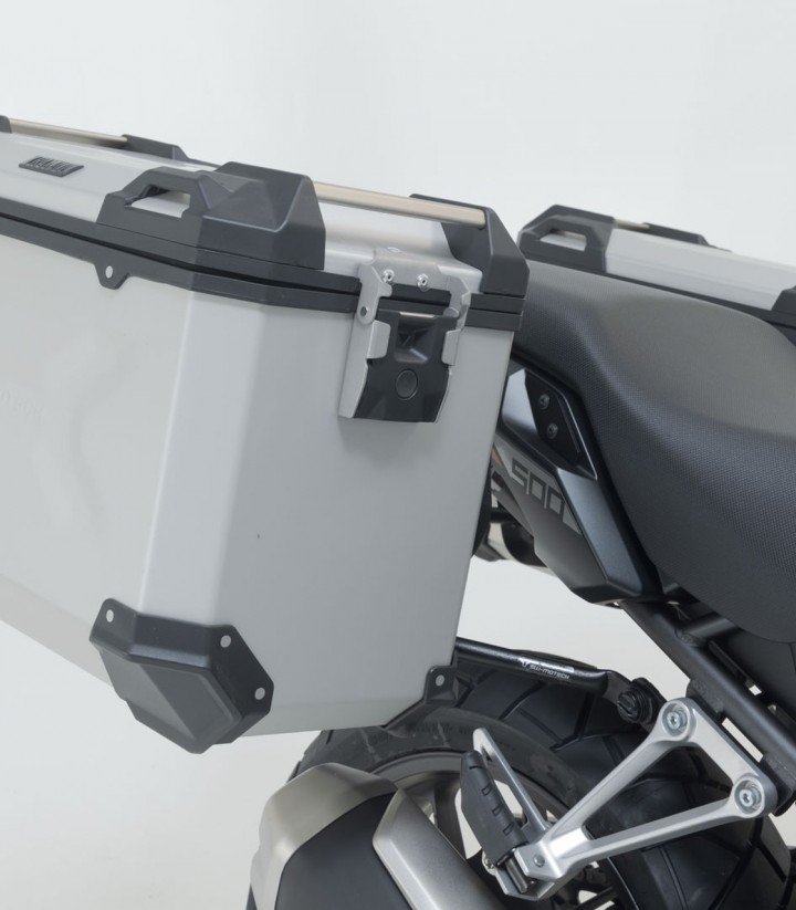 Pack Maletas Laterales + Baúl 38 L TRAX ADV en Plateado + Soportes Honda CB500X (13-18), NX500 (23) SW-MOTECH ADV.01.400.75000/S