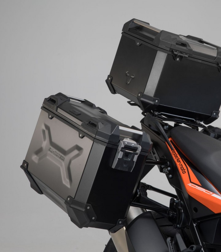 Pack Maletas Laterales + Baúl 38 L TRAX ADV en Negro + Soportes KTM 1050/1090/1190 Adventure (13-21), 1290 Super Adventure/R/S/T