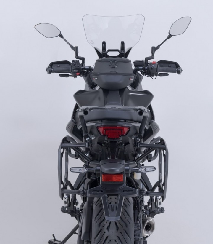 SW-MOTECH TRAX ADV Side Cases + 38 L Top Case Set with Carriers Yamaha Tracer 7 (25) ADV.06.020.75000/B