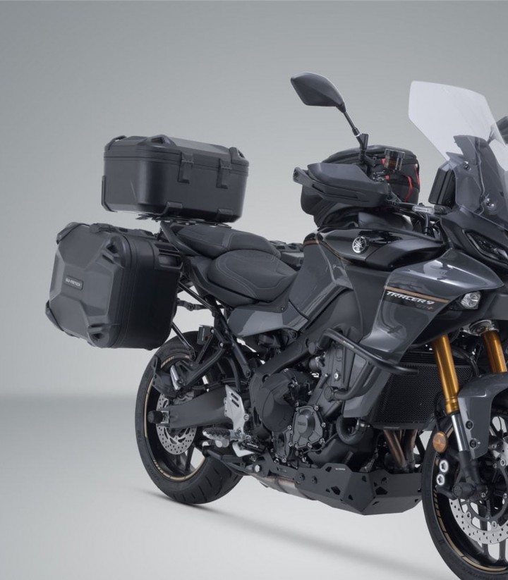 Pack Maletas Laterales + Baúl DUSC L 41 L + Soportes Yamaha Tracer 9 (20-24) SW-MOTECH ADV.06.921.65000/B