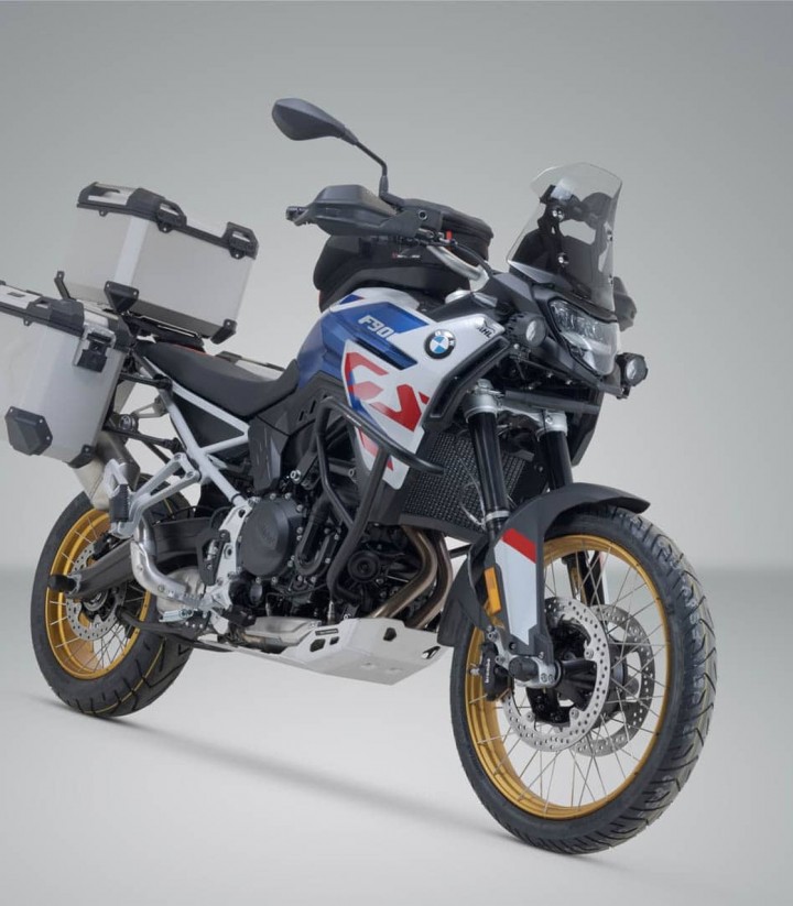 Pack Maletas Laterales + Baúl 38 L TRAX ADV en Plateado + Soportes BMW F 900 GS (23) SW-MOTECH ADV.07.602.75000/S