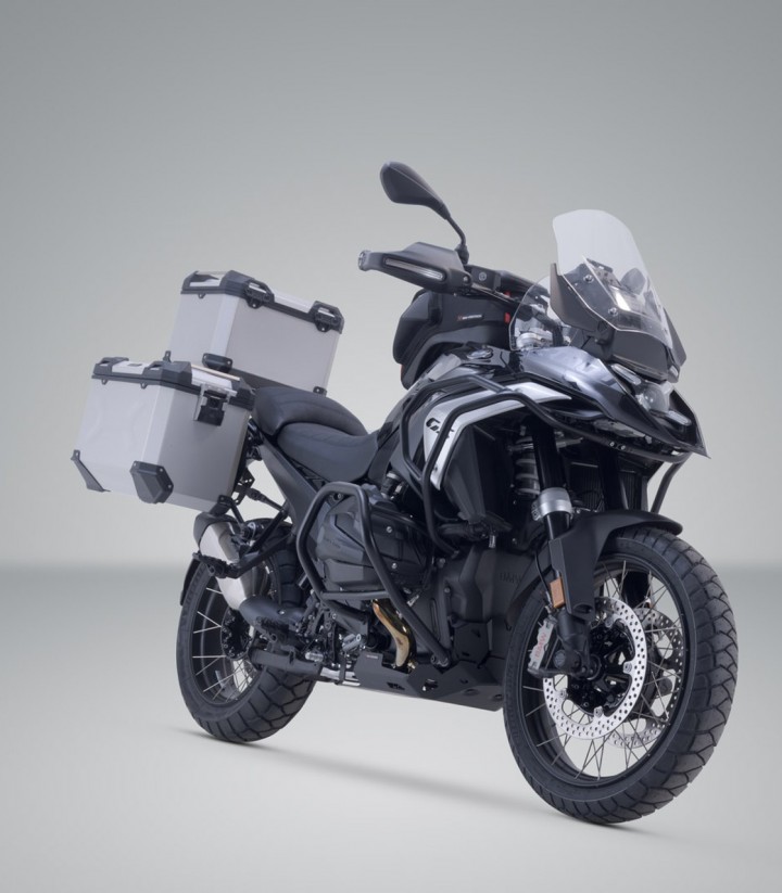 Set Seitenkoffer + Topcase 38 L TRAX ADV in Silber + Träger BMW R 1300 GS (23-24), R 1300 GS Option 719 Biscaya (25) SW-MOTECH A
