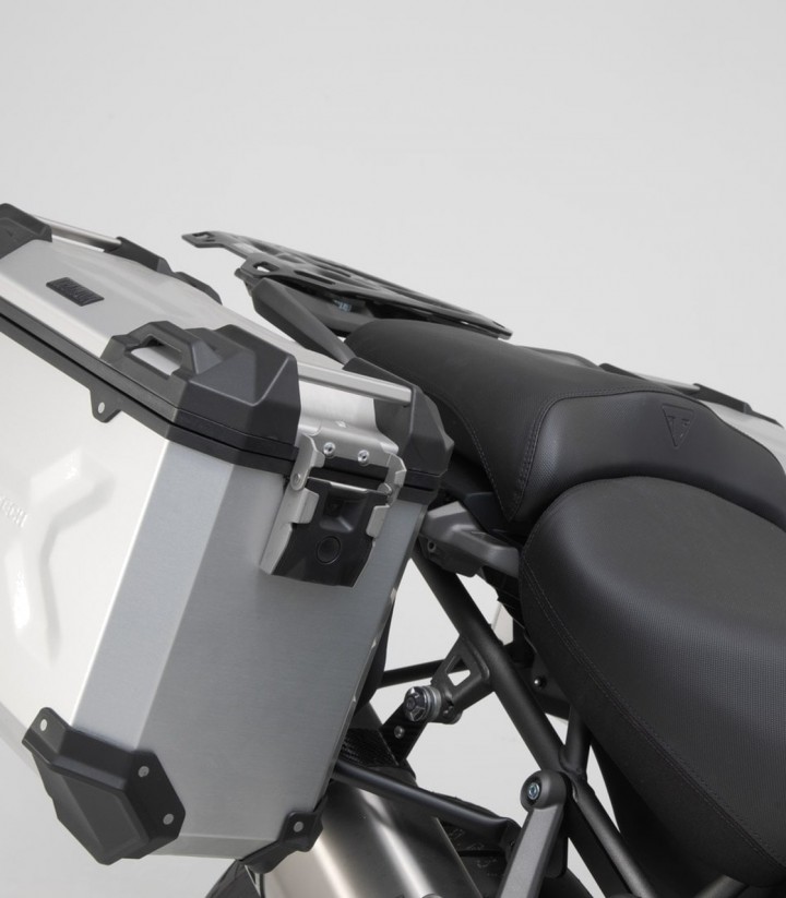 Pack Maletas Laterales + Baúl 38 L TRAX ADV en Negro + Soportes Triumph Tiger 1200 (17), Tiger Explorer (11-15) SW-MOTECH ADV.11