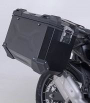 Maletas Laterales con Soporte TRAX ADV Negras 45 L Royal Enfield Himalayan 450 Rally (25) SW-MOTECH KFT.41.620.70300/B KFT.41...