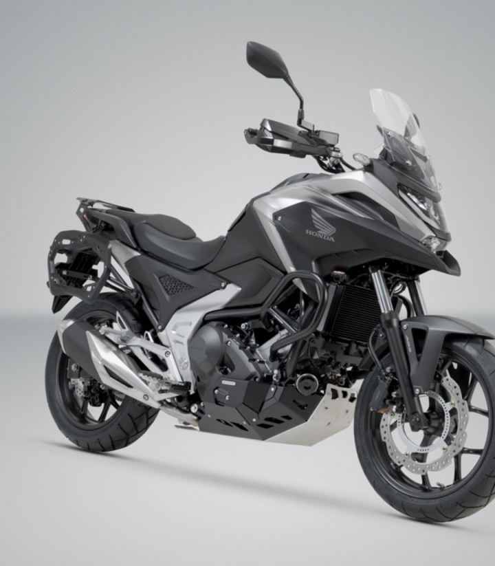 Maletas Laterales con Soporte DUSC Negras 33/33 L Honda NC750XA/XD (20-24) SW-MOTECH KFT.01.841.65001/B KFT.01.841.65001/B