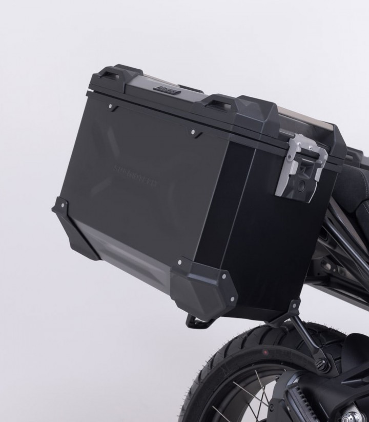 Pack Maletas Laterales + Baúl 38 L TRAX ADV en Negro + Soportes Moto Guzzi Stelvio (23) SW-MOTECH ADV.17.624.75000/B