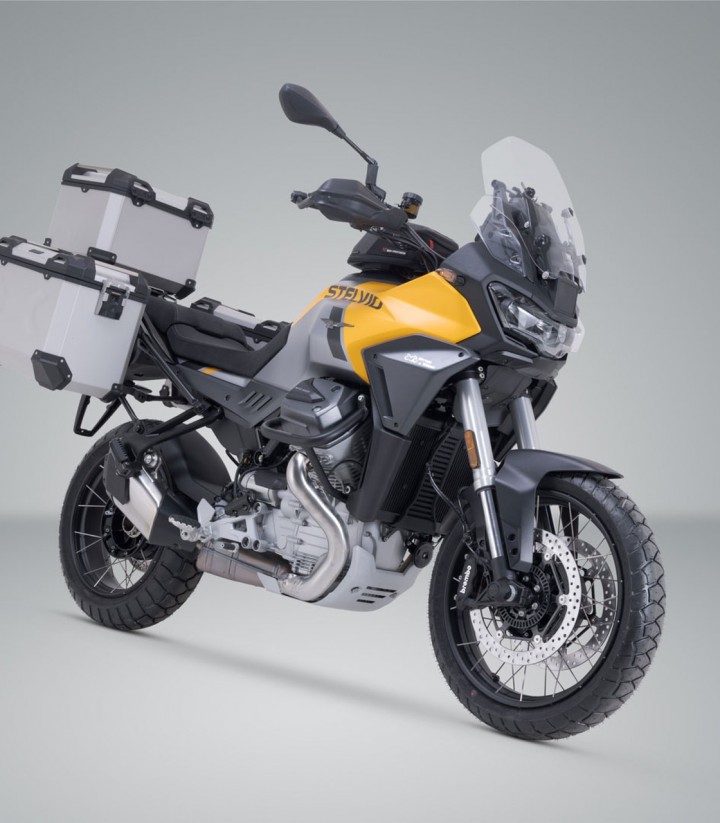 Pack Maletas Laterales + Baúl 38 L TRAX ADV en Plateado + Soportes Moto Guzzi Stelvio (23) SW-MOTECH ADV.17.624.75000/S
