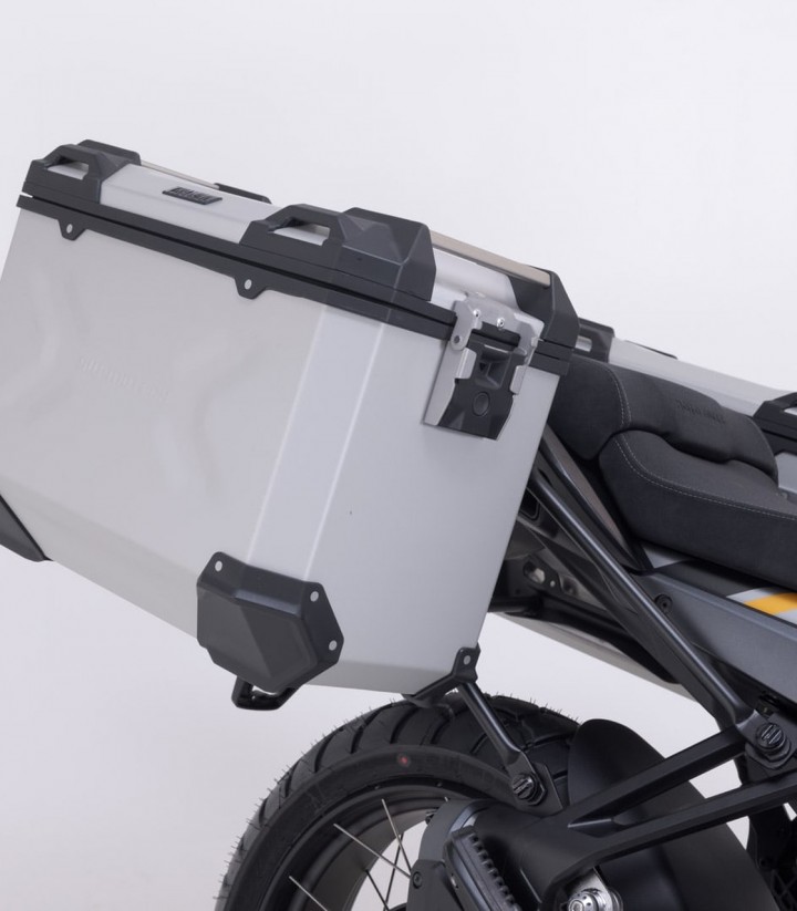 Pack Maletas Laterales + Baúl 38 L TRAX ADV en Plateado + Soportes Moto Guzzi Stelvio (23) SW-MOTECH ADV.17.624.75000/S