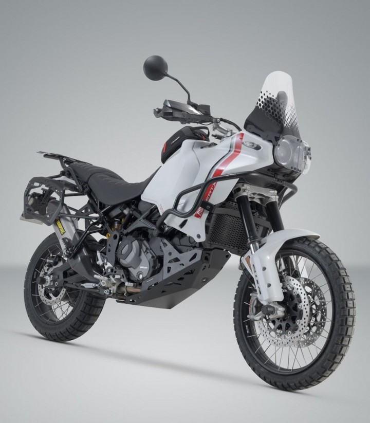 Pack Maletas Laterales + Baúl DUSC XL 55 L + Soportes Ducati DesertX (22-25) SW-MOTECH ADV.22.995.66000/B