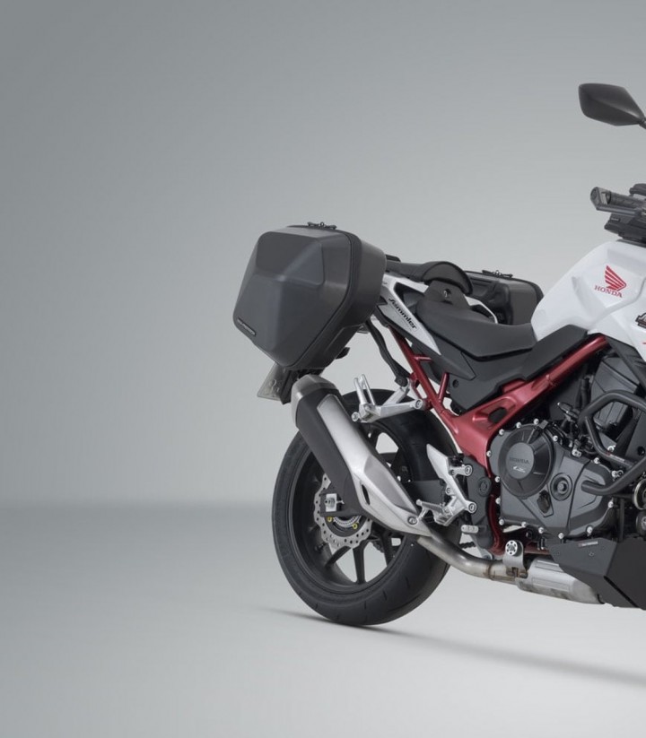 SW-MOTECH URBAN ABS 16,5/16,5 L Side Cases with Carrier for Honda CB750 Hornet (22-24) Black BC.HTA.01.971.30000/B