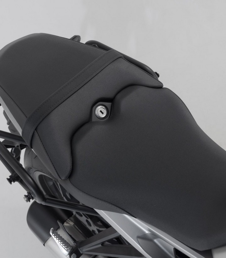Maletas Laterales con Soporte URBAN ABS Negras 16,5/16,5 L Honda CB1000R (21) SW-MOTECH BC.HTA.01.979.30000/B