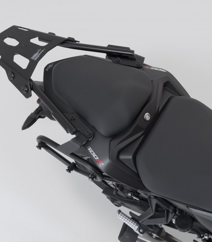 SW-MOTECH URBAN ABS 16,5/16,5 L Side Cases with Carrier for VOGE 500R (19), R625 (25) Black BC.HTA.02.066.30000/B