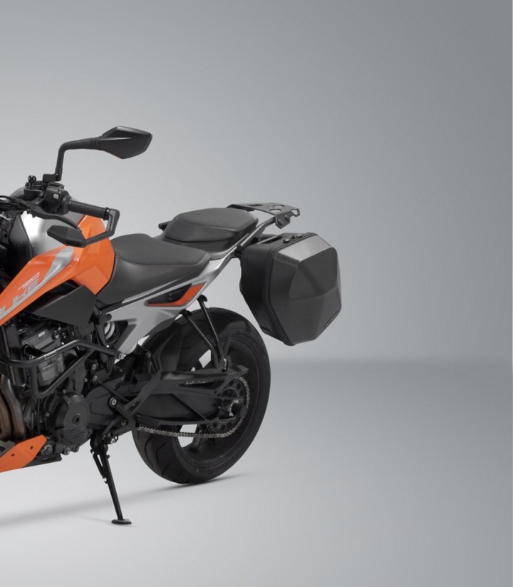 Maletas Laterales con Soporte URBAN ABS Negras 16,5/16,5 L KTM 790 Duke (18-19, 22), 890 Duke (20)/R (19-20) SW-MOTECH BC.HTA.04