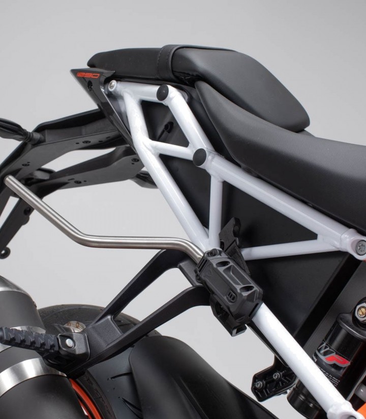 SW-MOTECH PRO BLAZE H 20 L Saddlebags KTM 1290 Super Duke R (13-19) BC.HTA.04.740.35100