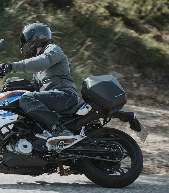 Maletas Laterales con Soporte URBAN ABS Negras 16,5/16,5 L KTM 1290 Super Duke R (13-19) SW-MOTECH BC.HTA.04.881.30000/B