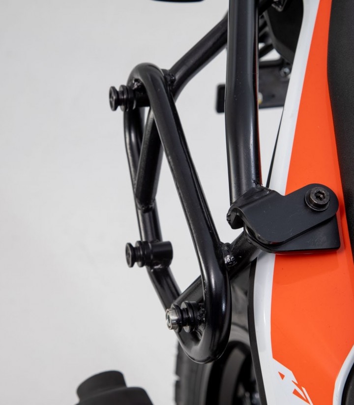 Seitenkoffer mit Träger URBAN ABS Schwarz 16,5/16,5 L KTM 390 Adventure (19-24) SW-MOTECH BC.HTA.04.958.30000/B