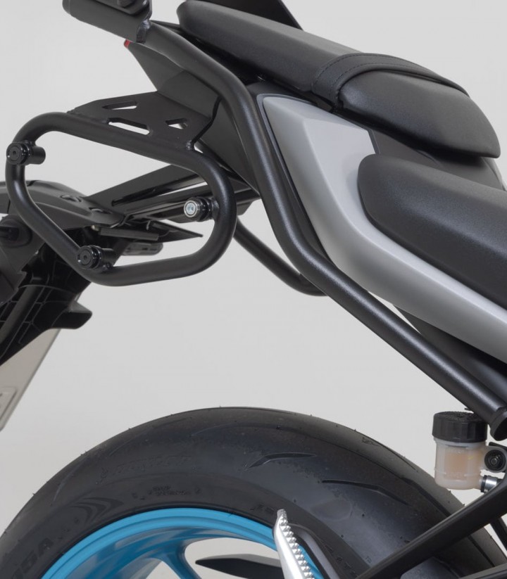 Seitenkoffer mit Träger URBAN ABS Schwarz 16,5/16,5 L Yamaha MT-07 (24) SW-MOTECH BC.HTA.06.089.30000/B
