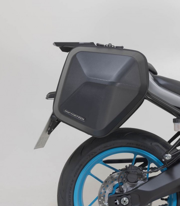SW-MOTECH URBAN ABS 16,5/16,5 L Side Cases with Carrier for Yamaha MT-07 (24) Black BC.HTA.06.089.30000/B