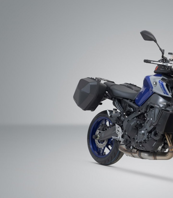 SW-MOTECH URBAN ABS 16,5/16,5 L Side Cases with Carrier for Yamaha MT-09 (20-23) Black BC.HTA.06.851.30000/B