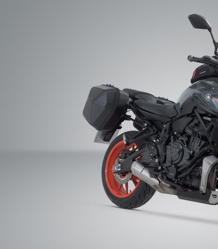 Seitenkoffer mit Träger URBAN ABS Schwarz 16,5/16,5 L Yamaha MT-07 (18-24) SW-MOTECH BC.HTA.06.869.30001/B