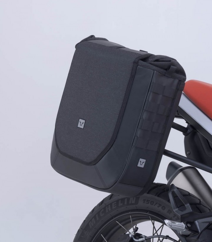 SW-MOTECH Legend Gear Side Bags + V-LOC Side Carriers 11/16 L BMW R 12 G/S (25) BC.HTA.07.997.22000