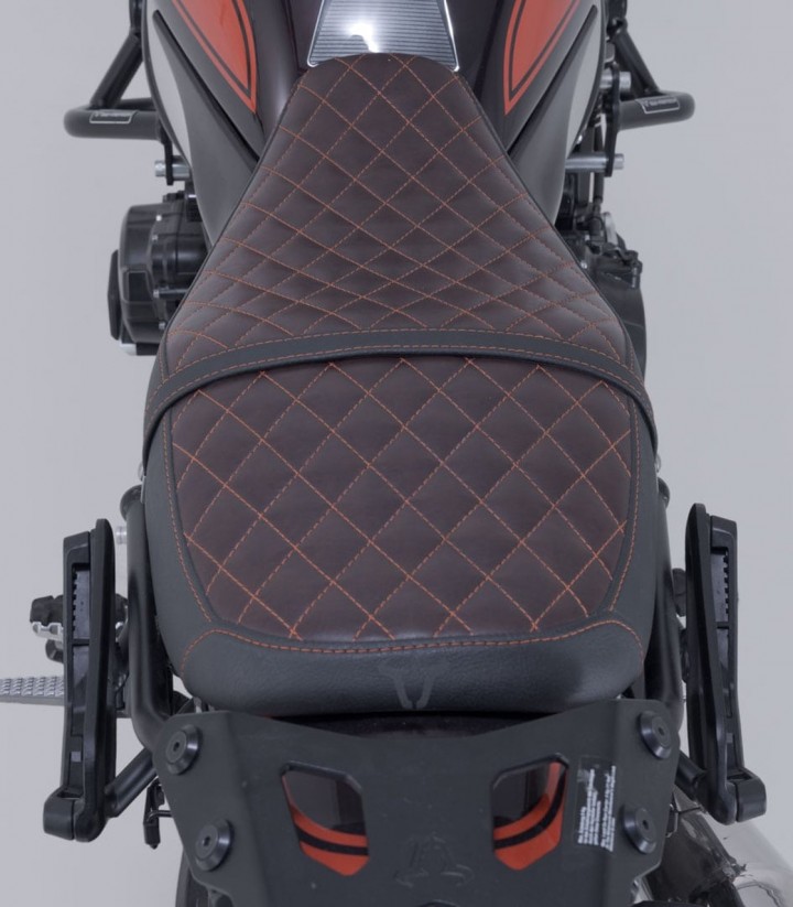 Bolsas Laterales SW-MOTECH Legend Gear + Soportes V-LOC 16/11 L Kawasaki Z900RS (17-25) BC.HTA.08.891.22000