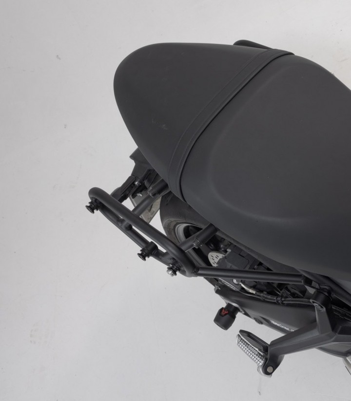 Maletas Laterales con Soporte URBAN ABS Negras 16,5/16,5 L Triumph Trident 660 (21-25) SW-MOTECH BC.HTA.11.842.30000/B