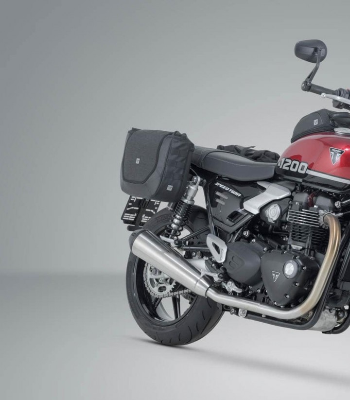 Bolsas Laterales SW-MOTECH Legend Gear + Soportes V-LOC 11/11 L Triumph Speed Twin 1200 (18-24), Cafe Racer Edition (25) BC.HTA.