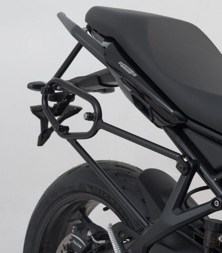 Maletas Laterales con Soporte URBAN ABS Negras 16,5/16,5 L Triumph Tiger Sport 660 (21-25) SW-MOTECH BC.HTA.11.991.30000/B