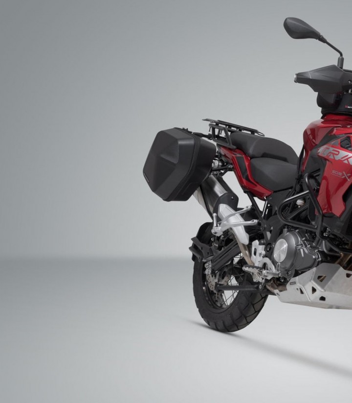 Maletas Laterales con Soporte URBAN ABS Negras 16,5/16,5 L Benelli TRK 502 X (18) SW-MOTECH BC.HTA.19.806.30000/B