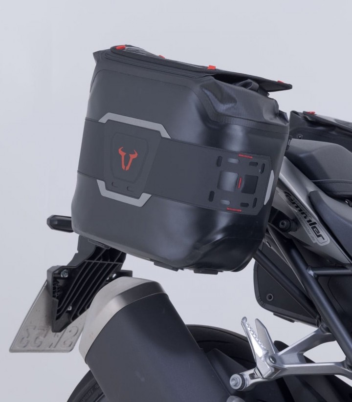 SW-MOTECH WP Side Bags + V-LOC Side Carriers 16/11 L Honda CB1000 Hornet (24) BC.SYS.01.211.32000