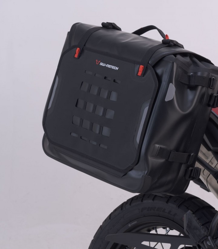 Bolsas Laterales SW-MOTECH SysBag WP L/L + Adaptadores VOGE 650DS (21) BC.SYS.02.049.21000/B