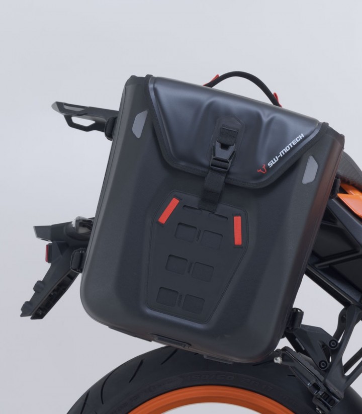Bolsas Laterales SW-MOTECH SysBag WP M/M + Adaptadores KTM 125 Duke (23), 250 Duke (23), 390 Duke (23) BC.SYS.04.988.31000/B