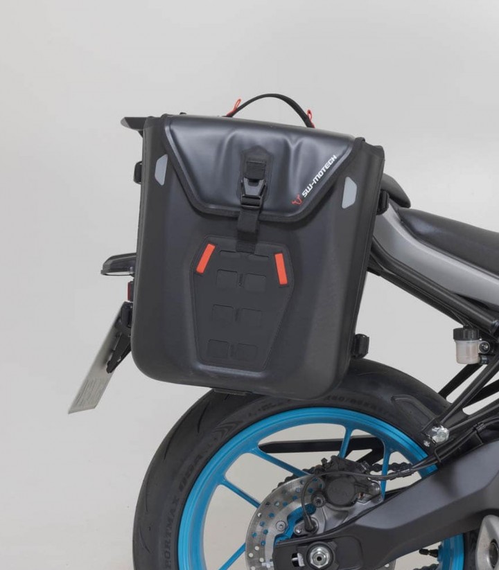Bolsas Laterales SW-MOTECH SysBag WP M/M + Adaptadores Yamaha MT-07 (24) BC.SYS.06.089.31000/B