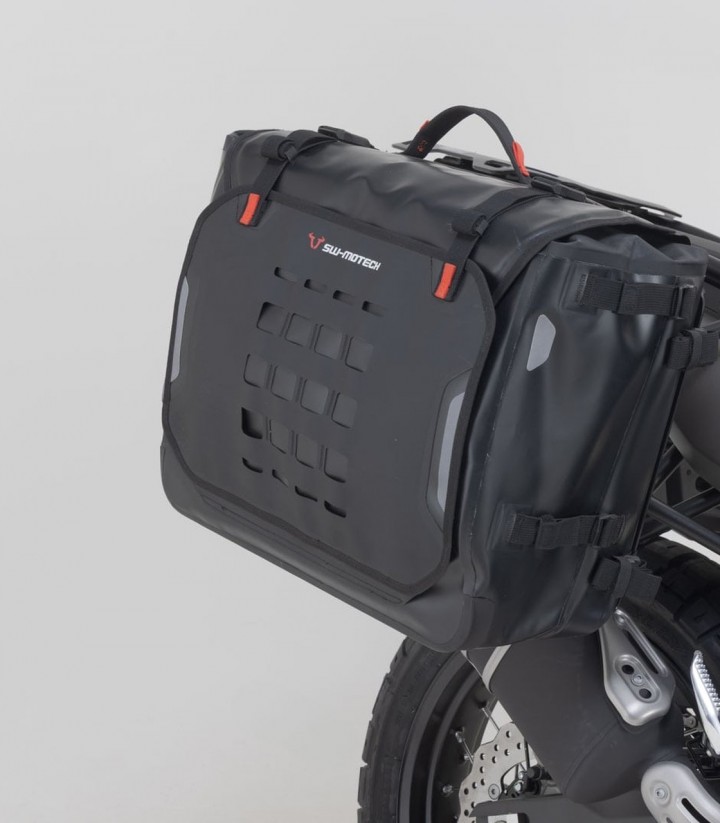 Bolsas Laterales SW-MOTECH SysBag WP L/L + Adaptadores Yamaha Tenere 700 (19-24), Tenere 700 World Raid (22-25) BC.SYS.06.799.21